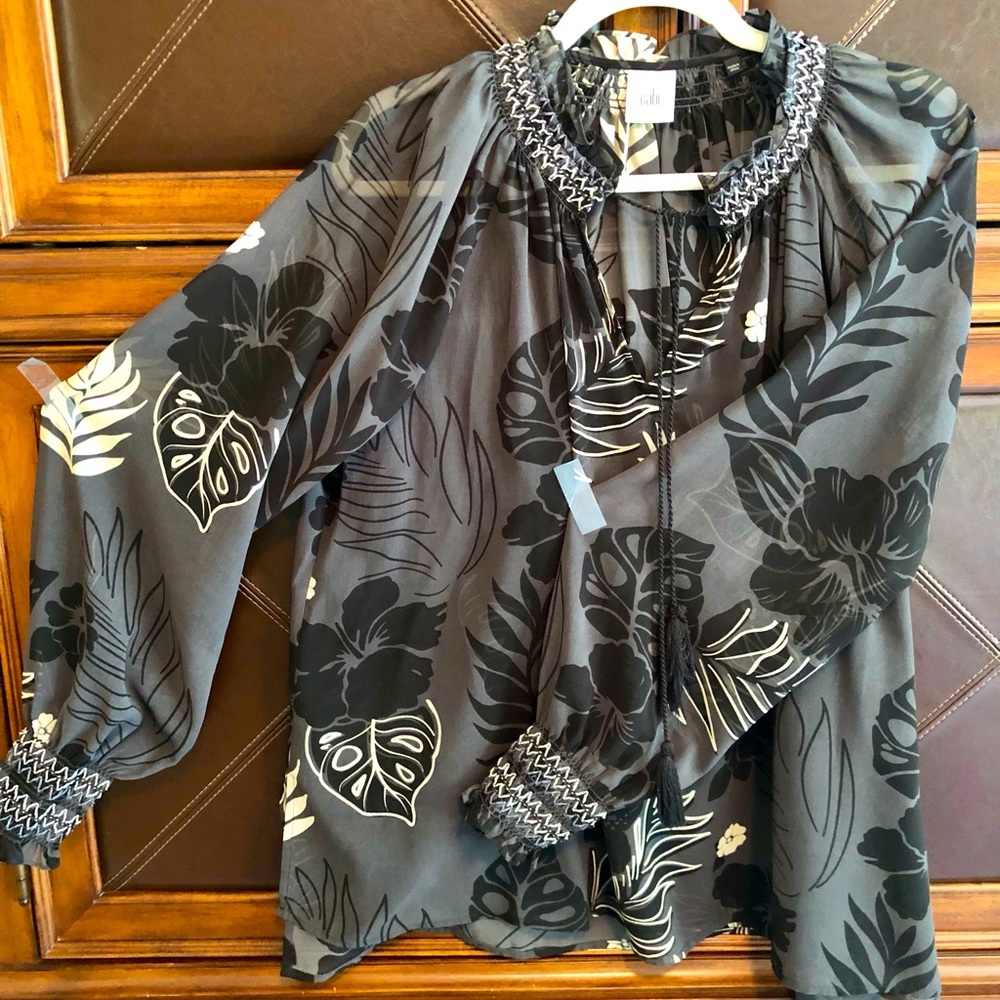 CAbi Aloha Blouse, Size L, sheer poly chiffon, easy fit, tropical print